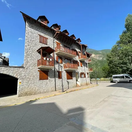 B21 - Edif. Perramo 1º - Villmor 公寓